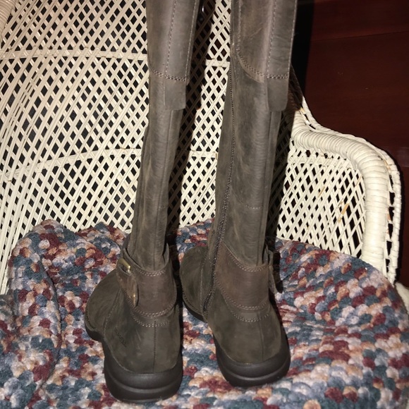 Merrell Boots - Picture 3 of 7